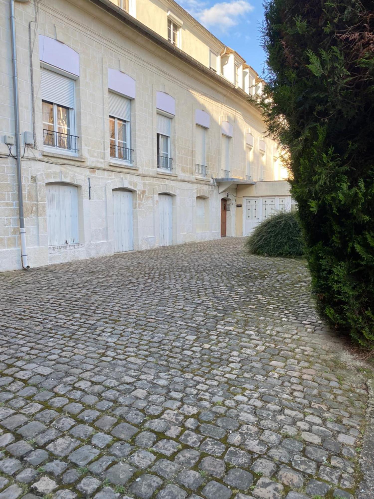 Appartement Hyper-Centre Vue Cathedrale Beauvais Exterior foto